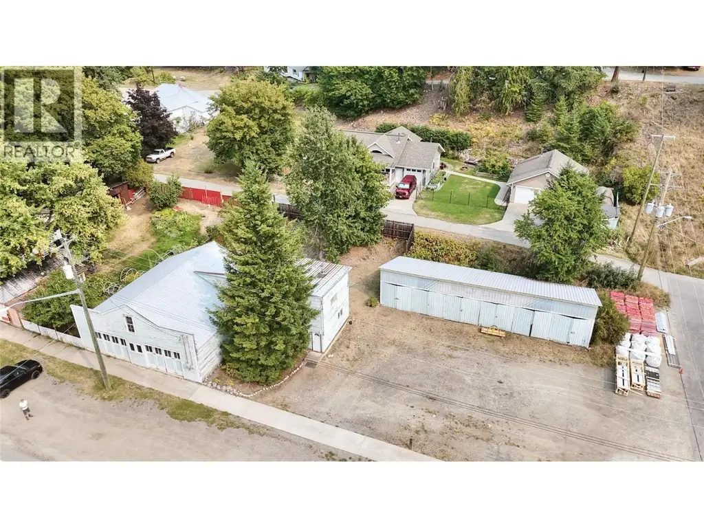 306 & 310 Lake Avenue, Silverton
